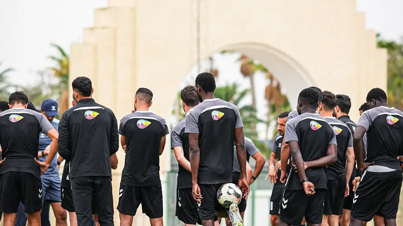 متى تنطلق مباراة الصفاقسي والنجم الساحلي في الدوري التونسي؟